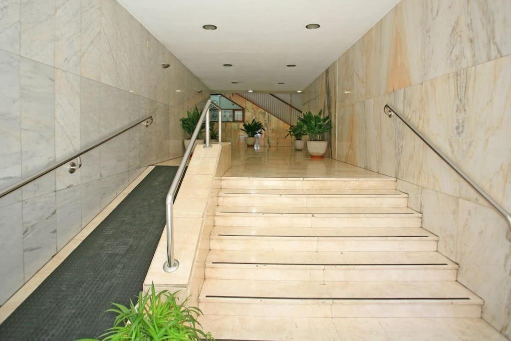 Granada Piso En Calle Arabial 117 Junto A El Corte Ingles Exterior foto
